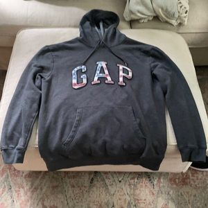 GAP men’s hoodie pullover